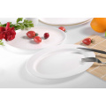 Haonai hotel dinner plate white porcelain/ceramic dinner plate oval shape flat plate for dinning,party